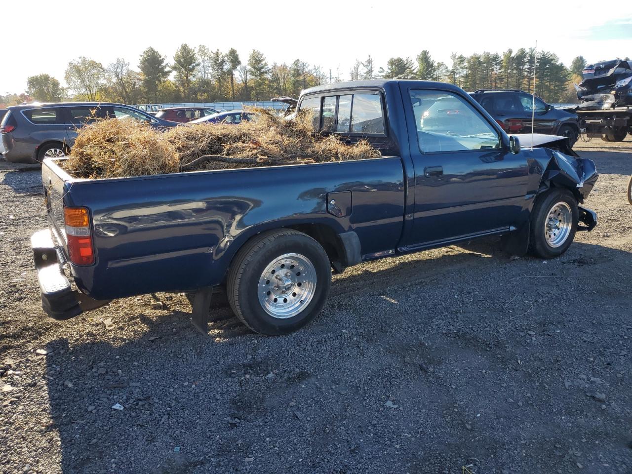 Lot #3291390156 1990 TOYOTA PICKUP 1/2