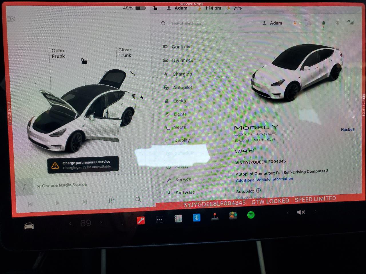 TESLA MODEL Y