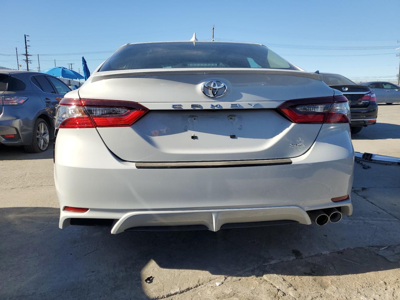 TOYOTA CAMRY SE NIGHT SHADE