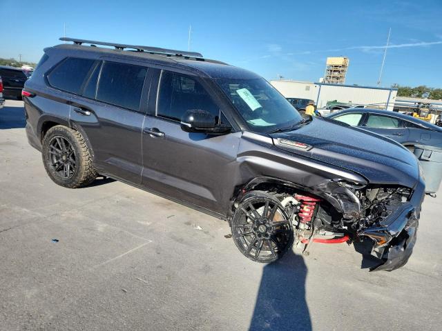 2025 TOYOTA SEQUOIA SR 7SVAAABA0SX050880