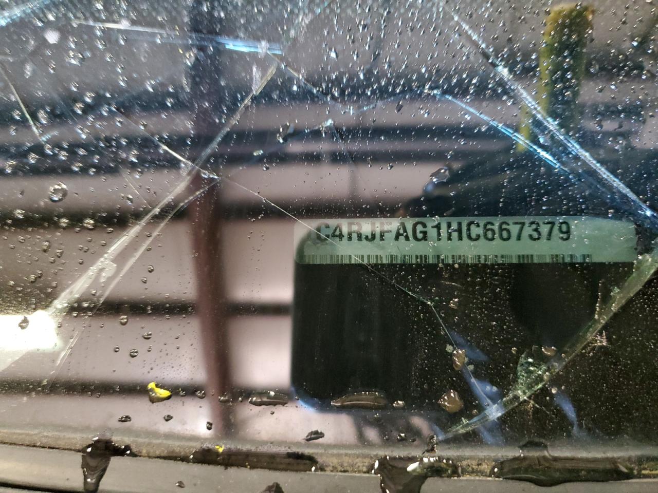 JEEP GRAND CHEROKEE LAREDO