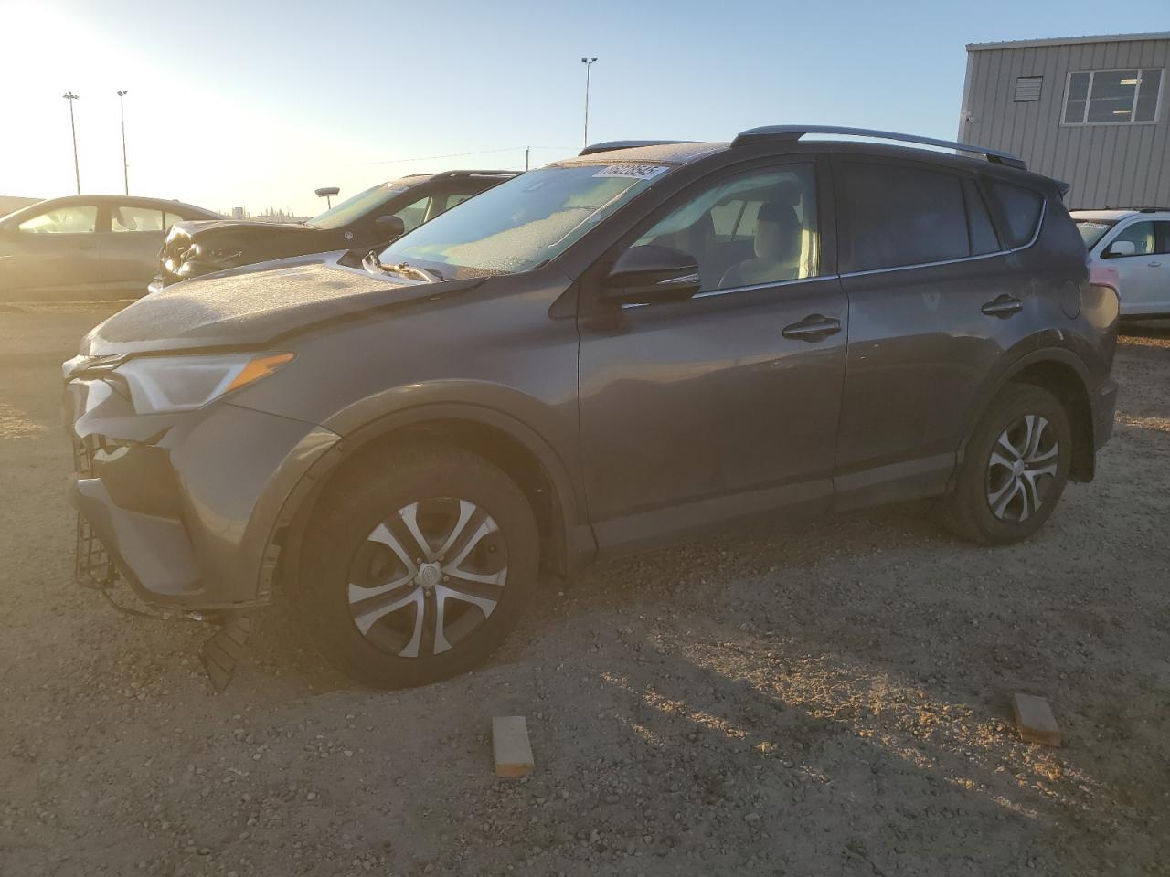 TOYOTA RAV4 LE