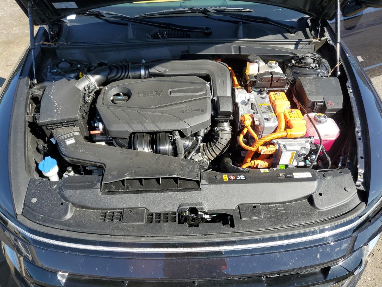 HYUNDAI SONATA HYBRID