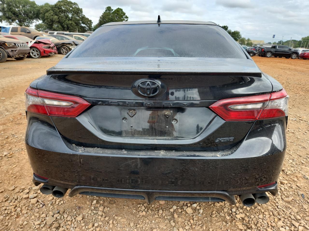 TOYOTA CAMRY XSE