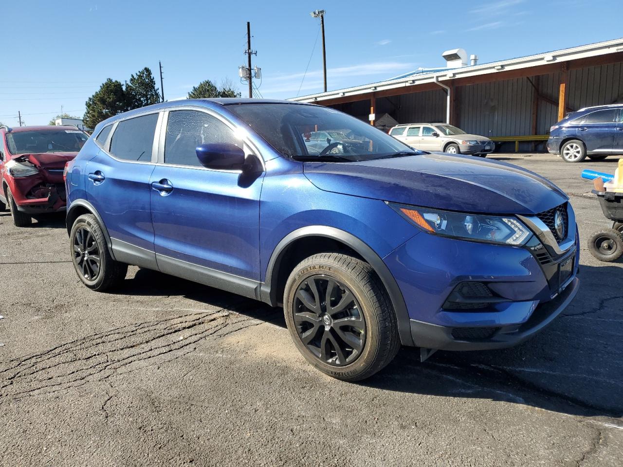 NISSAN ROGUE SPORT S