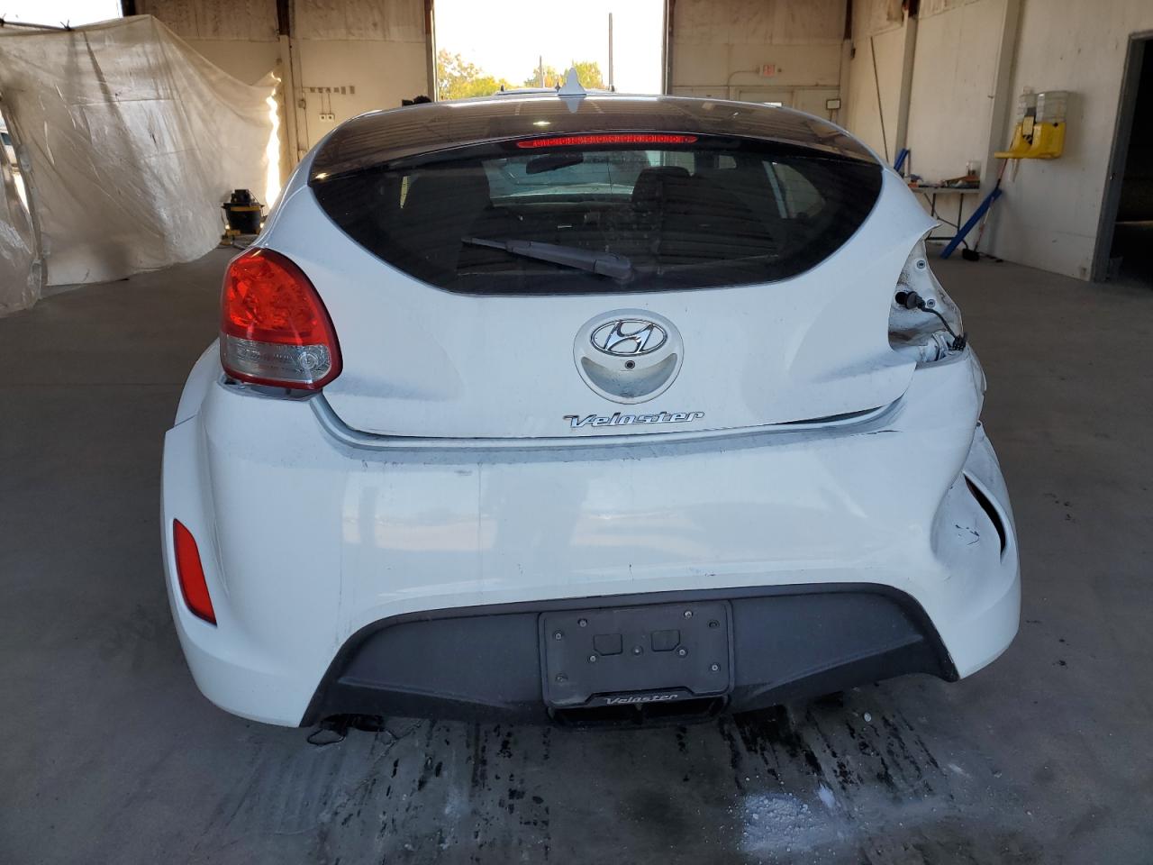 HYUNDAI VELOSTER