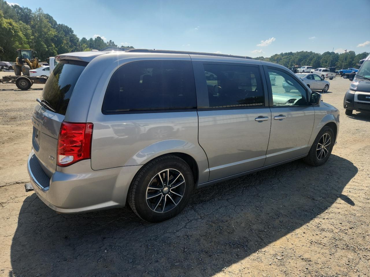 Lot #3316765447 2019 DODGE GRAND CARA