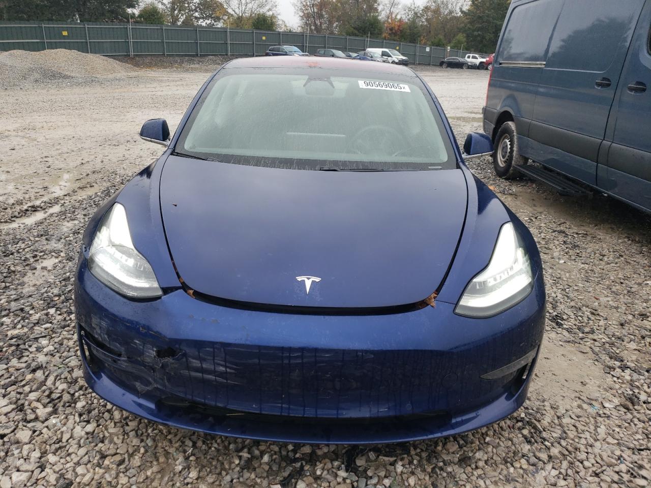 TESLA MODEL 3
