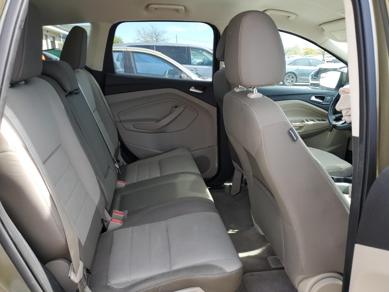 FORD ESCAPE SE
