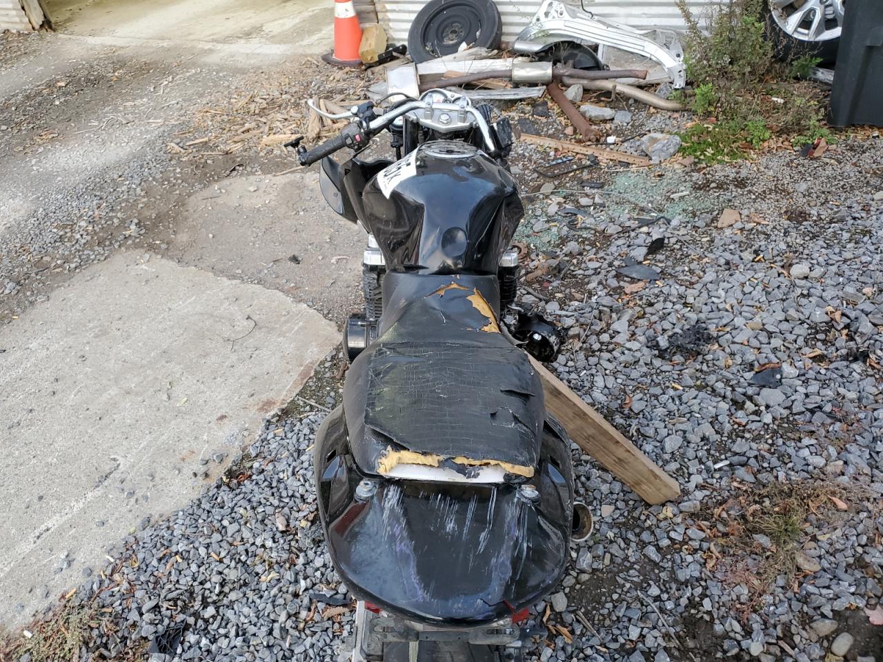 Lot #3284643338 2002 KAWASAKI ZR750 G