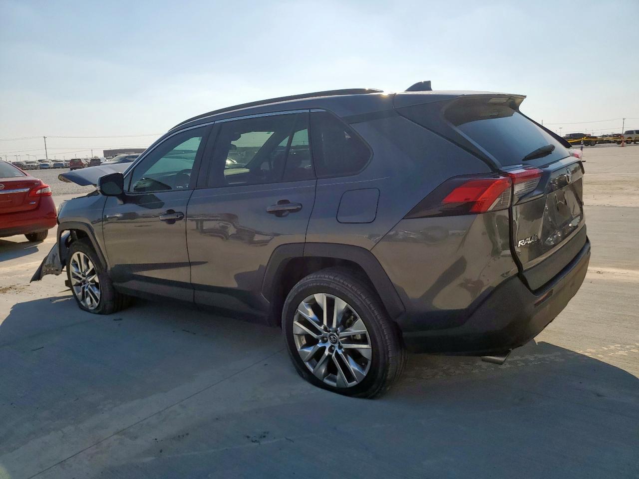 TOYOTA RAV4 XLE PREMIUM