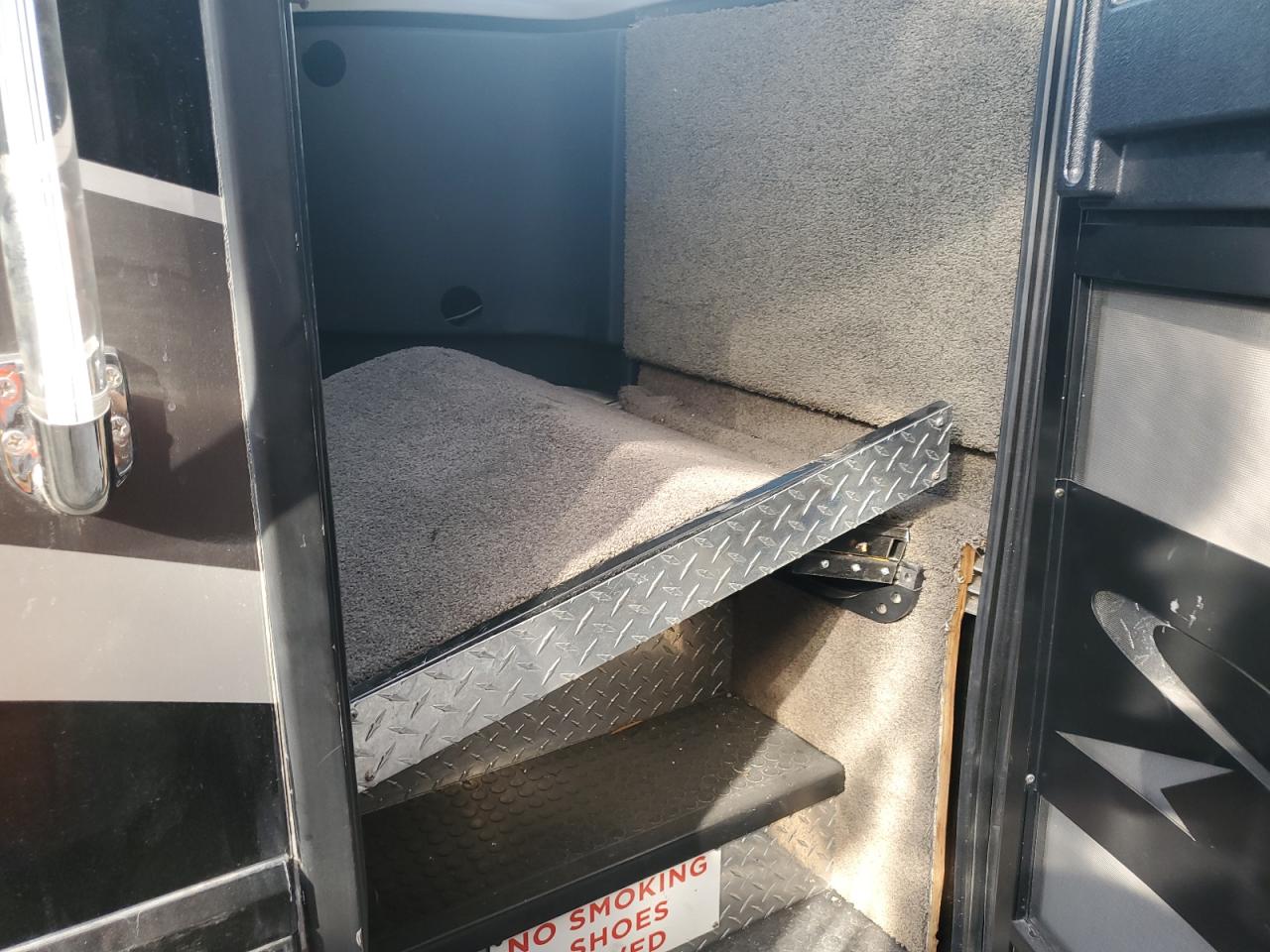 Lot #3317825192 2005 SPARTAN MOTORS MOTORHOME 4VZ