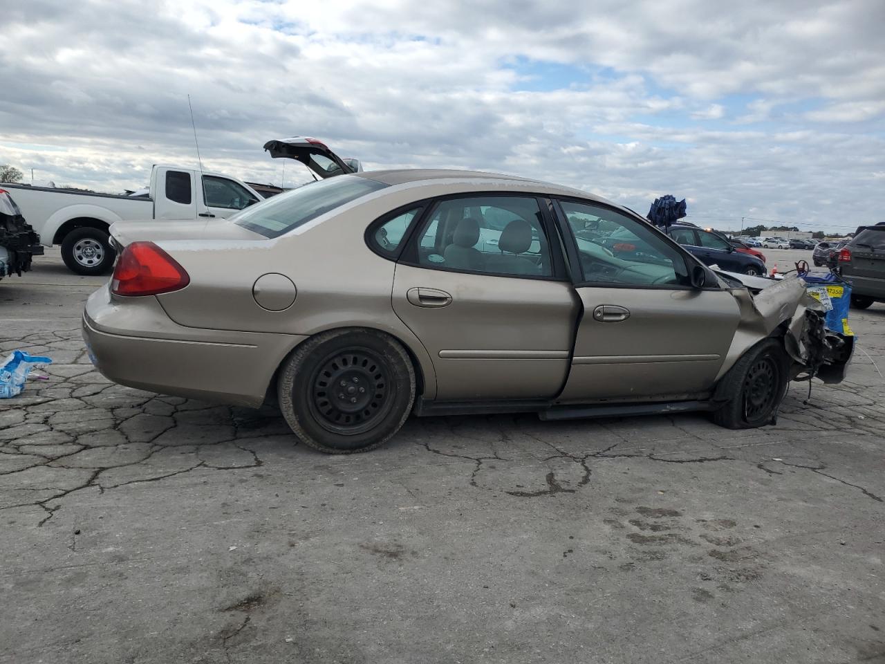 Lot #3297082496 2002 FORD TAURUS LX