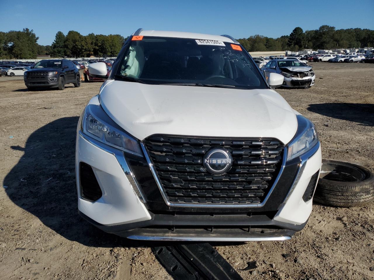NISSAN KICKS SV