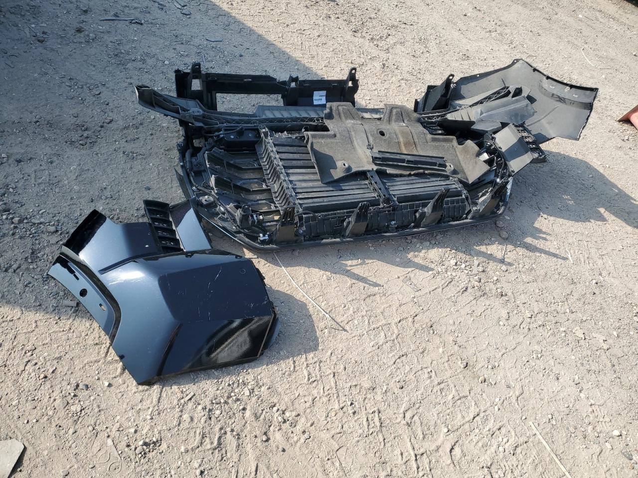 TOYOTA TUNDRA CREWMAX PLATINUM