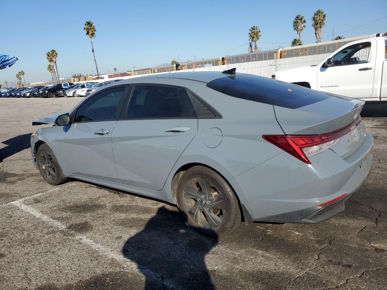 HYUNDAI ELANTRA BLUE