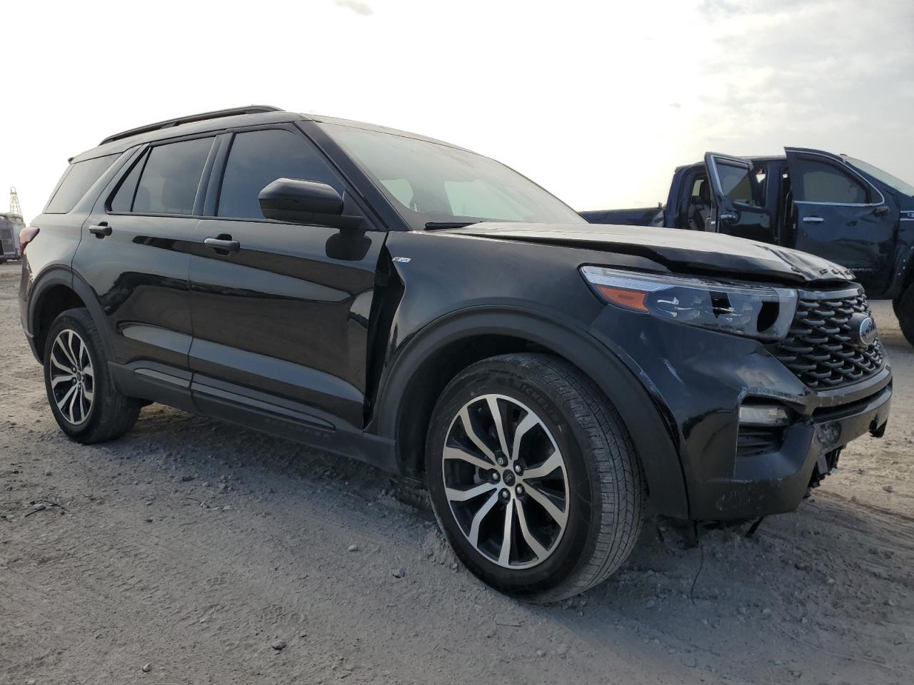FORD EXPLORER ST-LINE