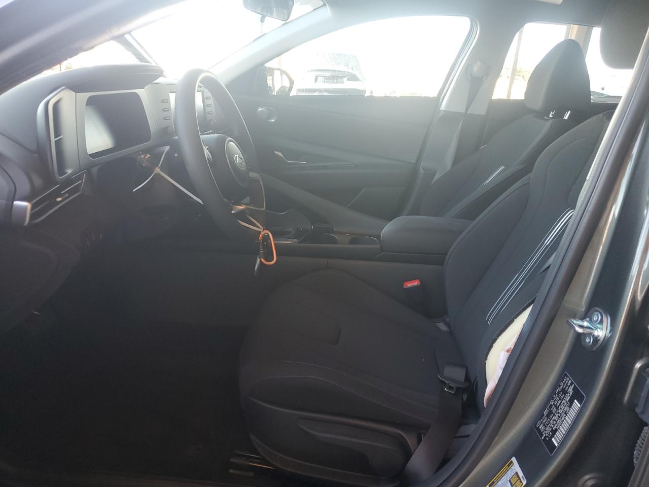 HYUNDAI ELANTRA BLUE