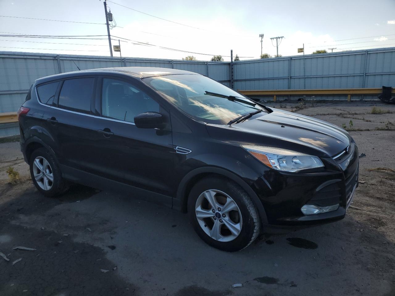 FORD ESCAPE SE