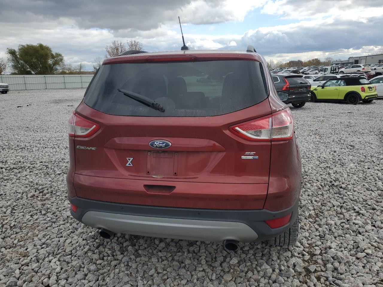 FORD ESCAPE SE