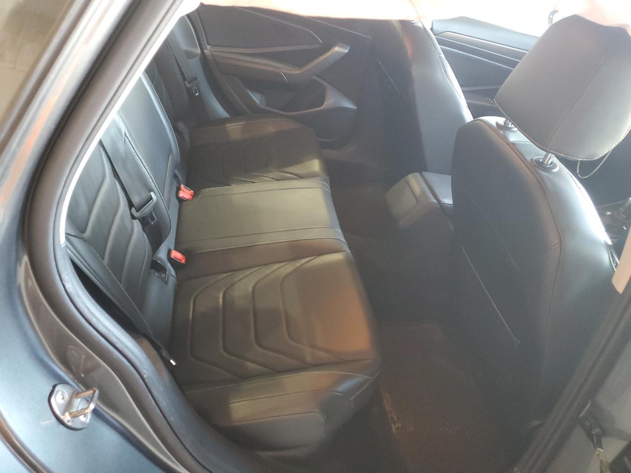 VOLKSWAGEN JETTA SEL PREMIUM