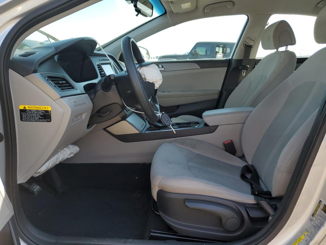 Lot #3302700015 2017 HYUNDAI SONATA SE