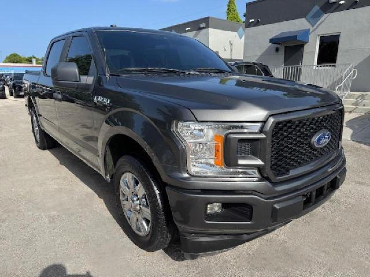 FORD F-150 SUPERCREW