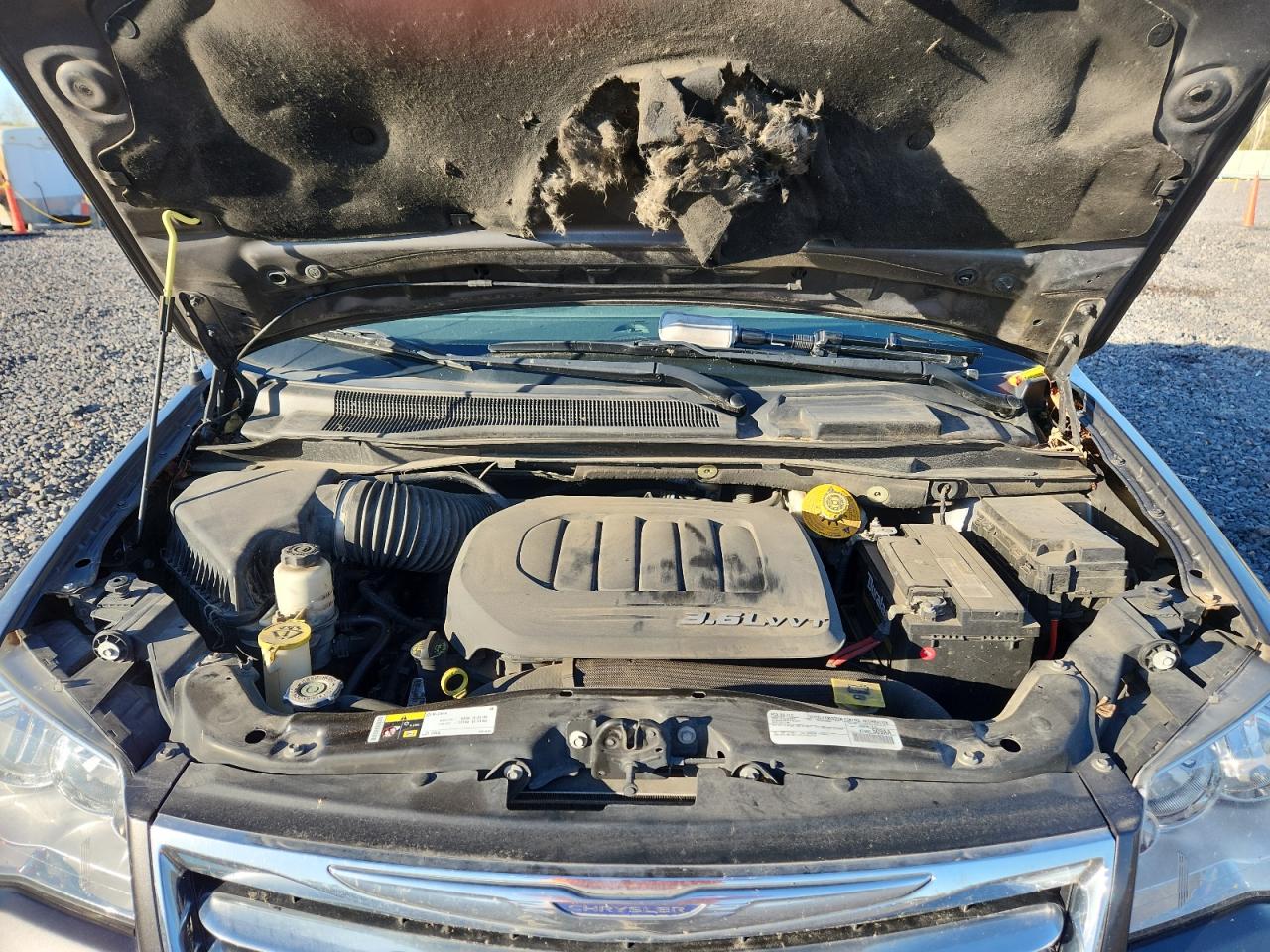 CHRYSLER TOWN & COUNTRY TOURING