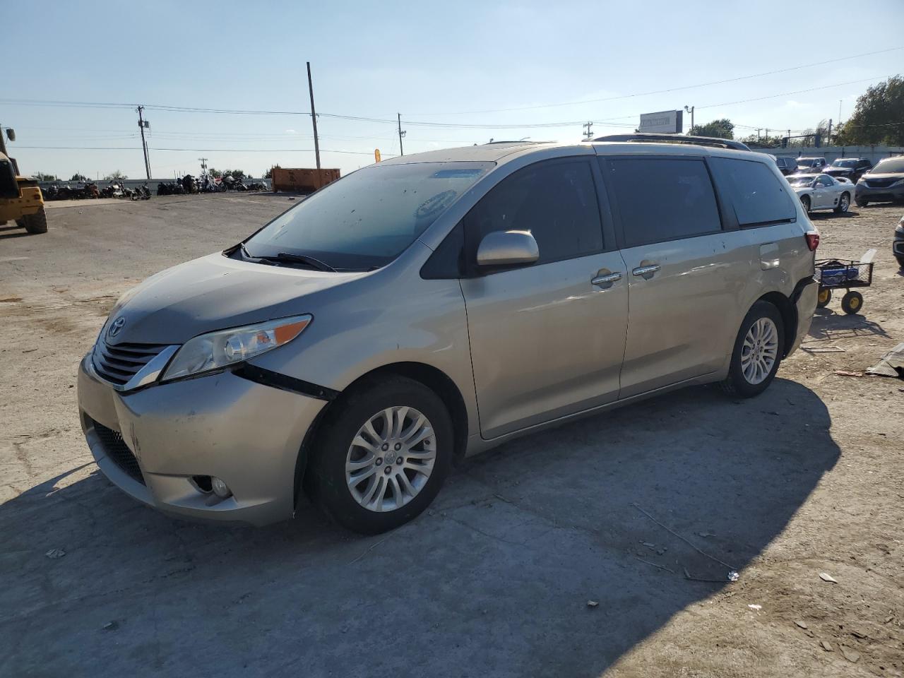 TOYOTA SIENNA XLE