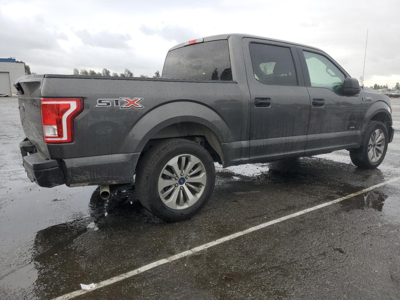FORD F-150 SUPERCREW