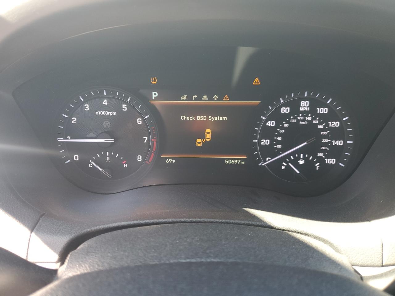 HYUNDAI GENESIS BASE