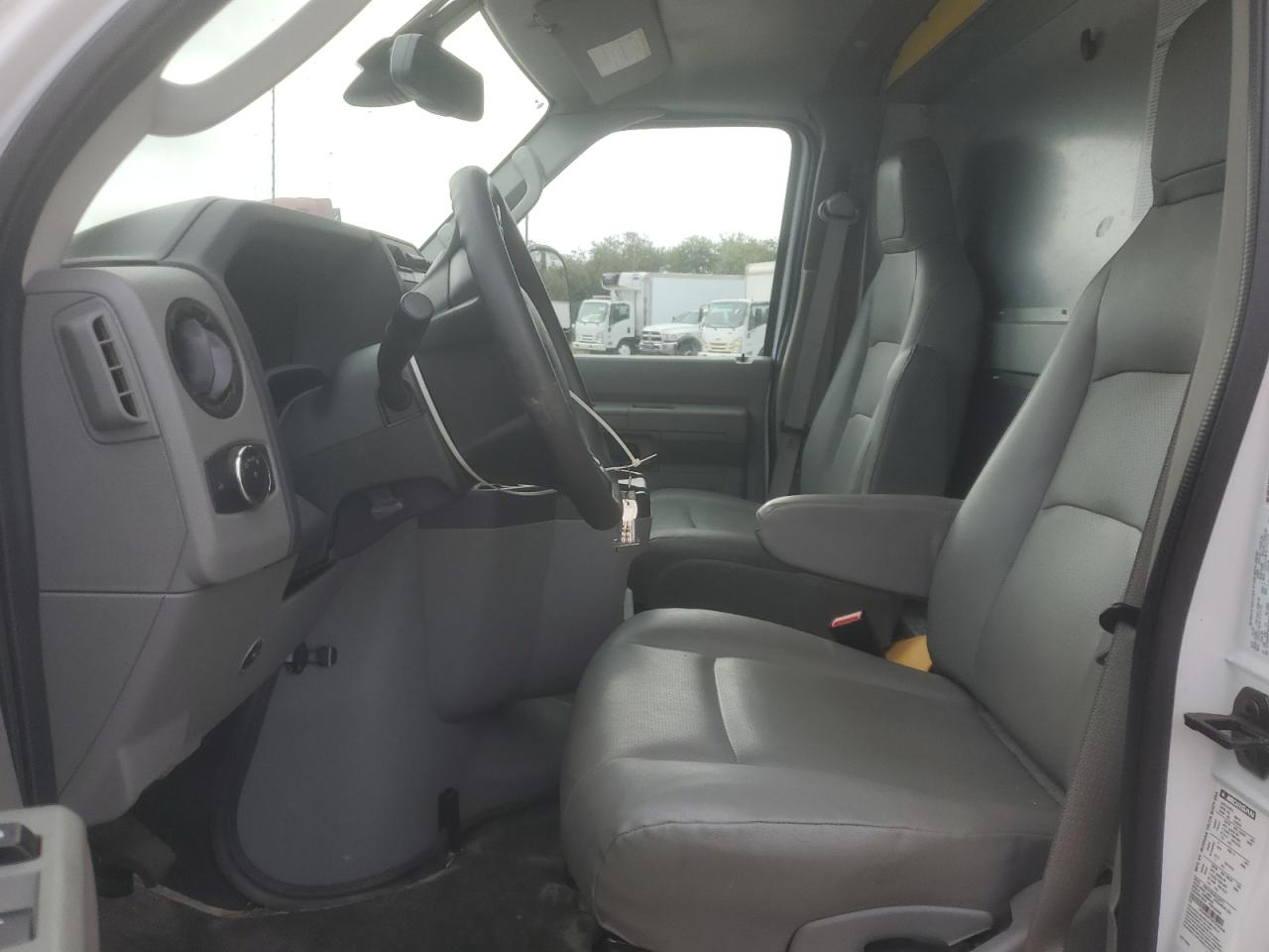 FORD ECONOLINE E350 SUPER DUTY CUTAWAY VAN