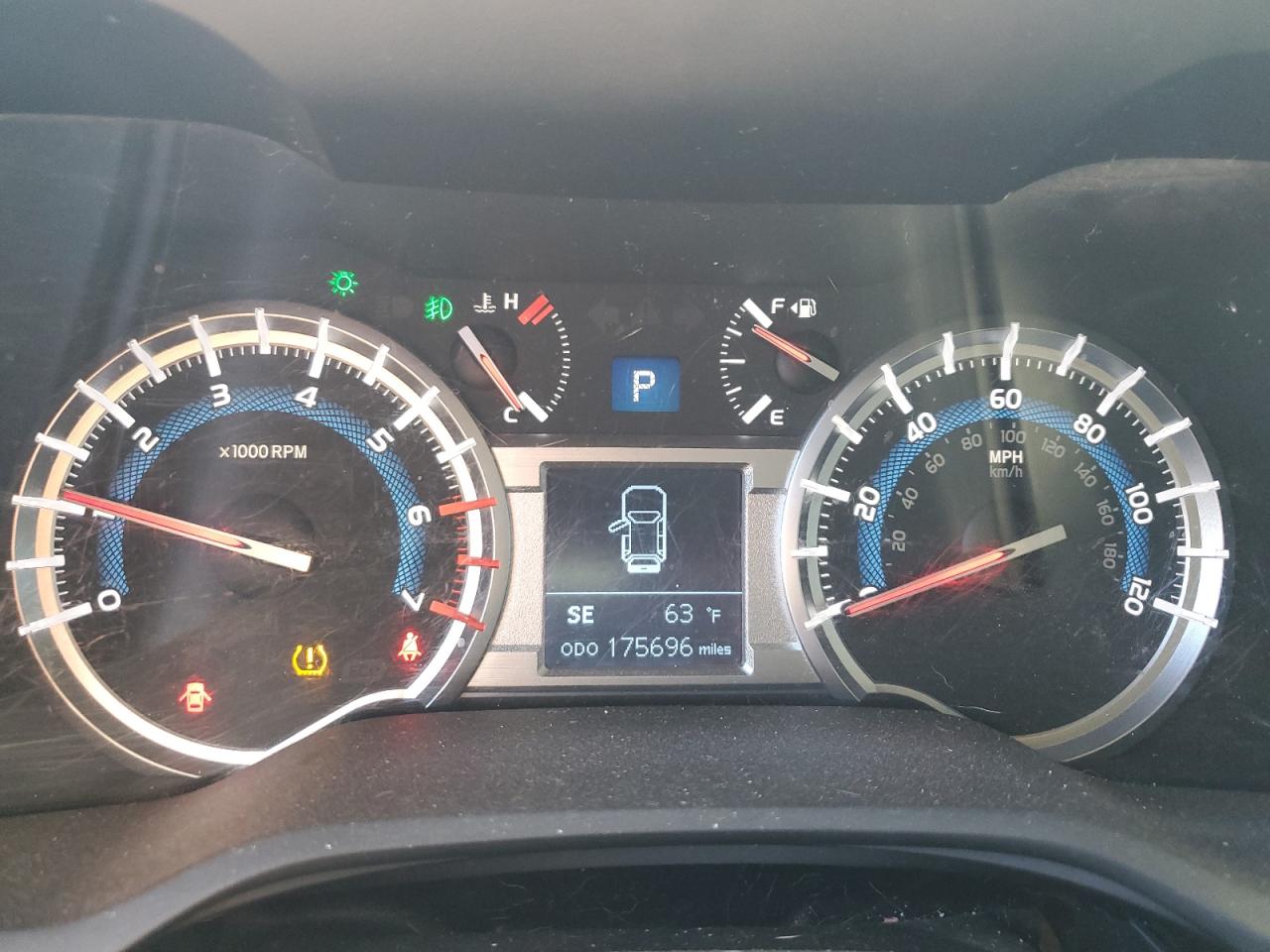 TOYOTA 4RUNNER SR5/SR5 PREMIUM