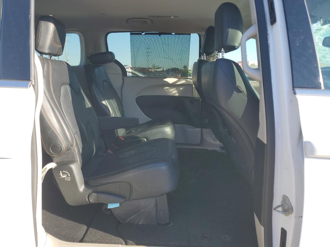 CHRYSLER PACIFICA TOURING L