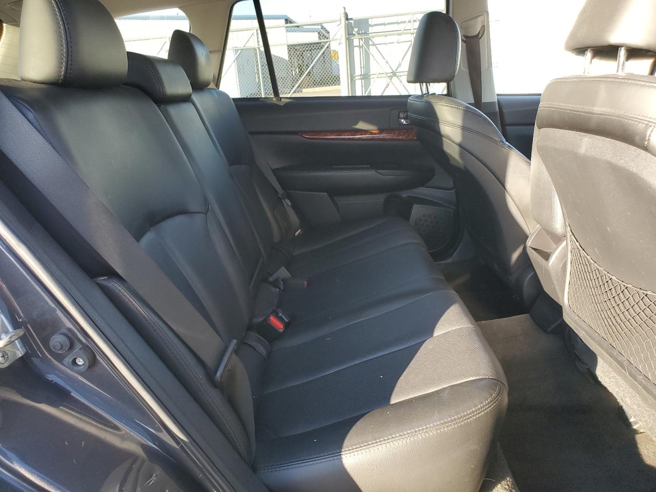 SUBARU OUTBACK 3.6R LIMITED