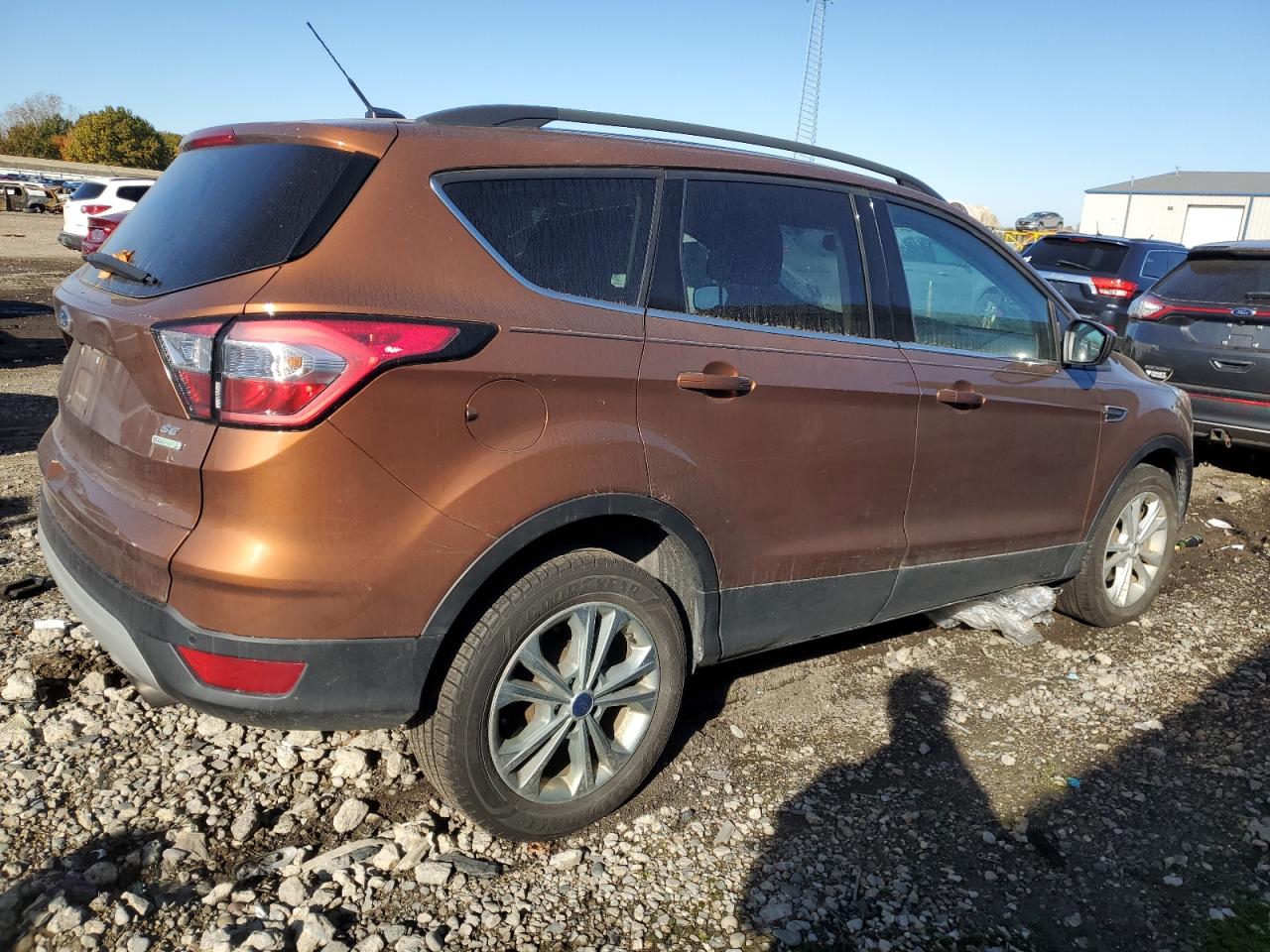 FORD ESCAPE SE