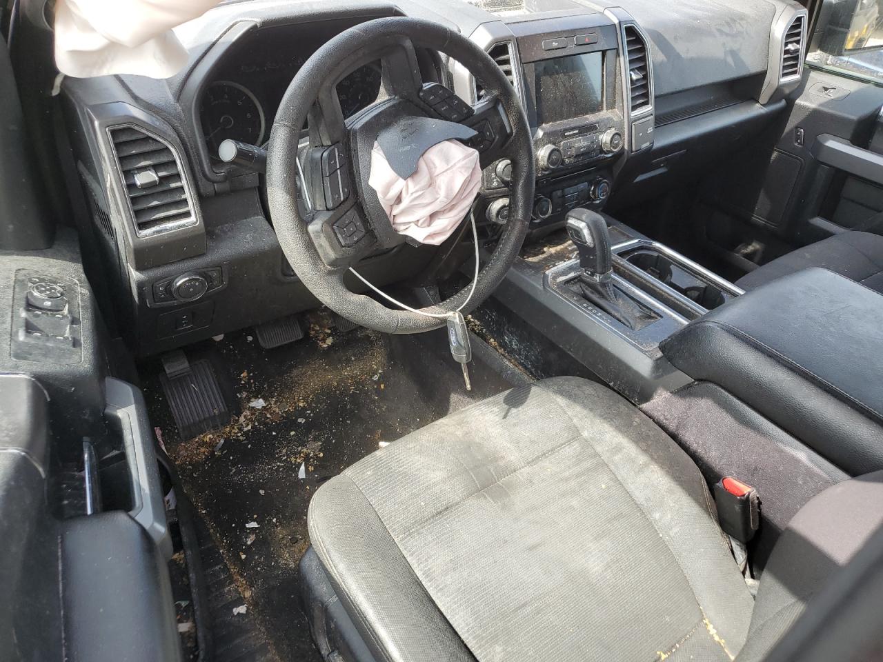 FORD F-150 SUPERCREW