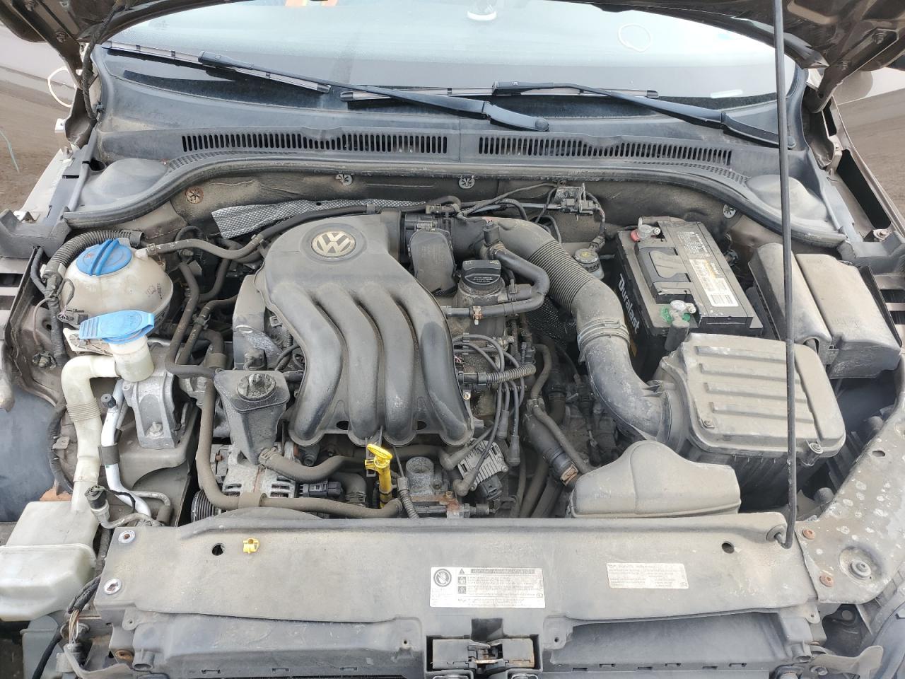 VOLKSWAGEN JETTA BASE