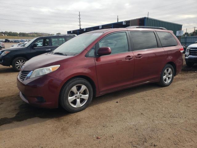 TOYOTA SIENNA LE