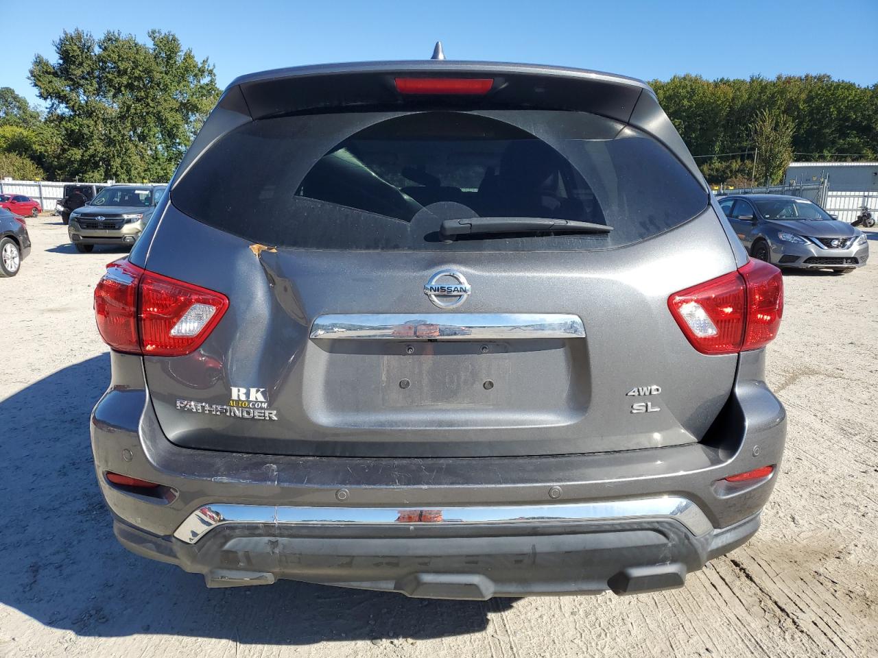 NISSAN PATHFINDER SL