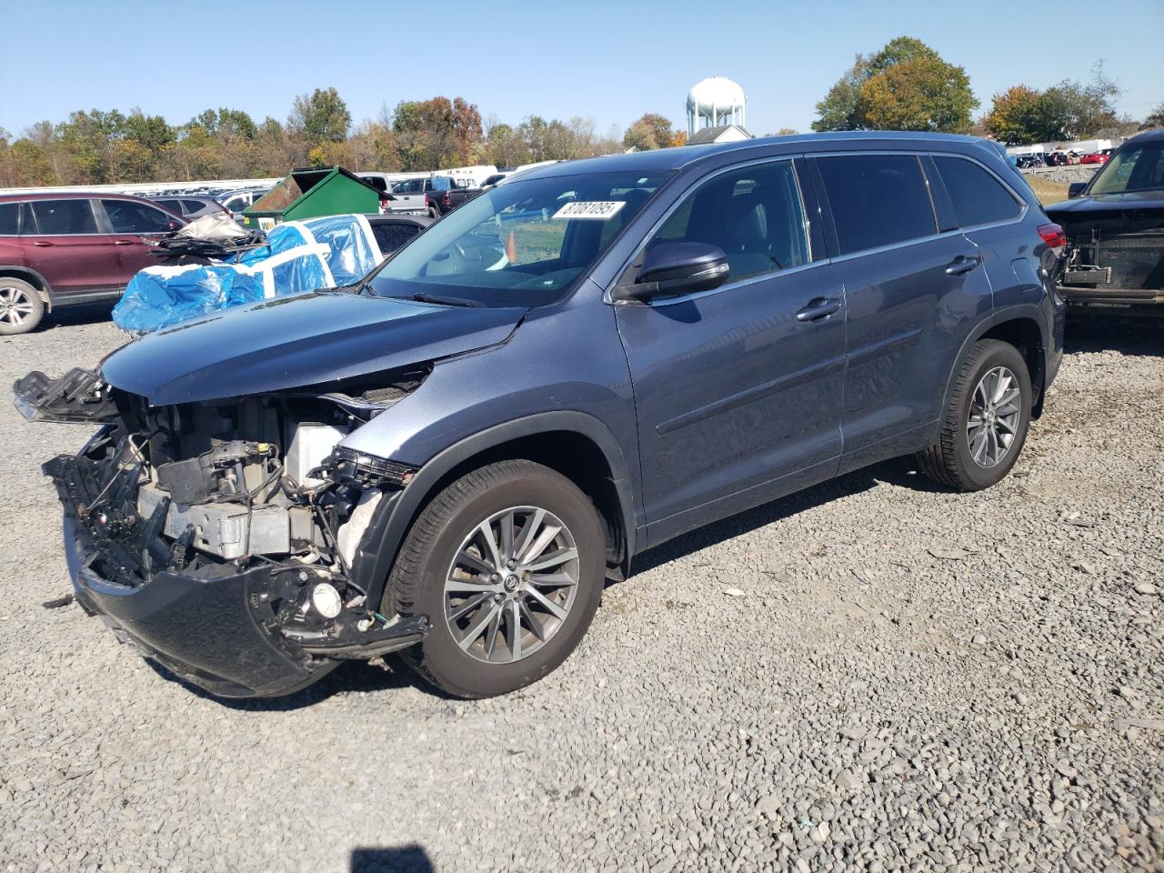 TOYOTA HIGHLANDER SE