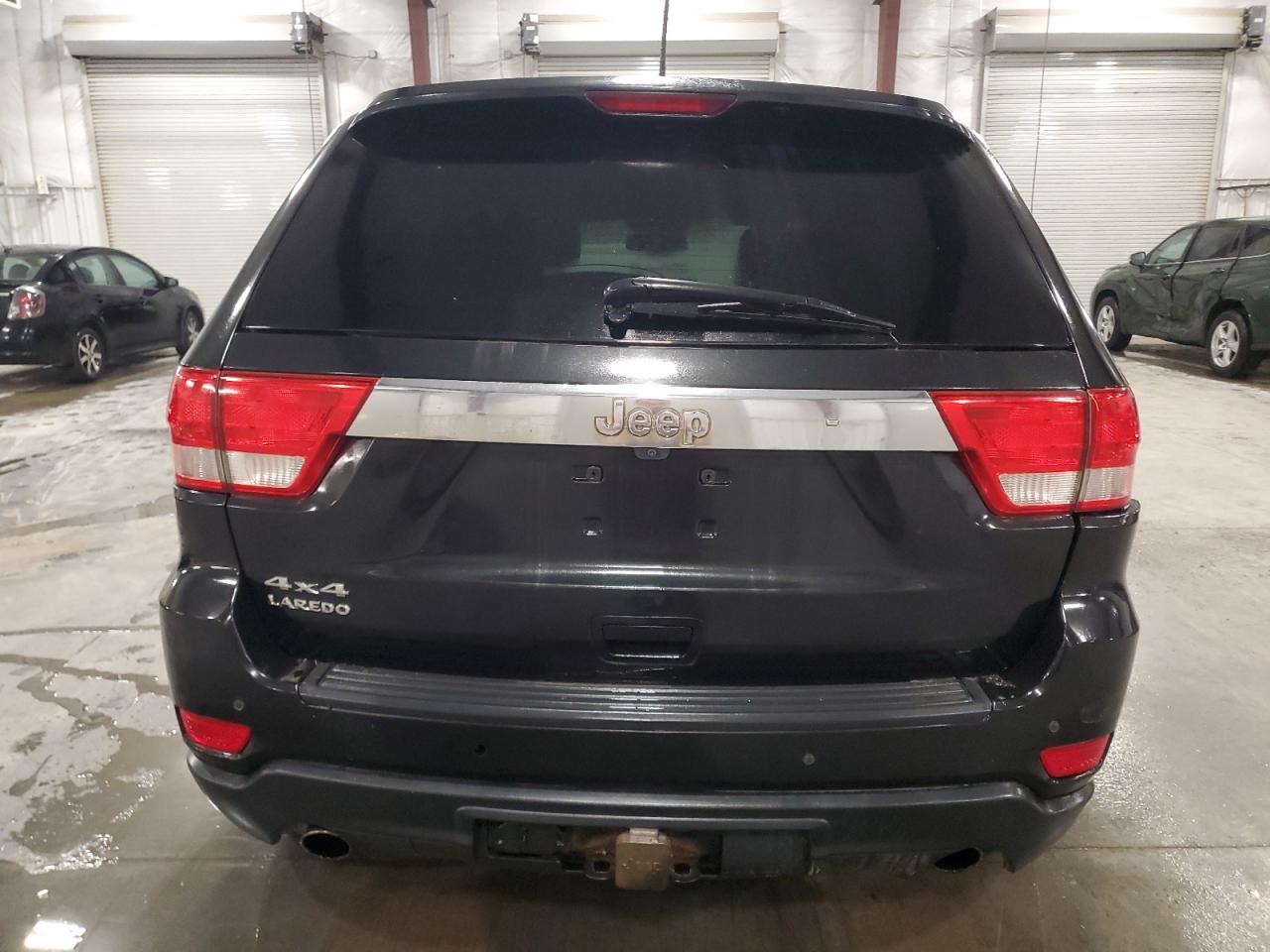 JEEP GRAND CHEROKEE LAREDO