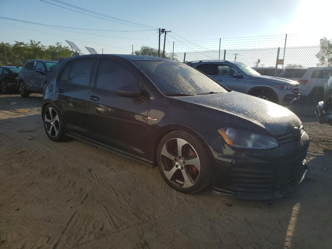 VOLKSWAGEN GOLF GTI S/SE