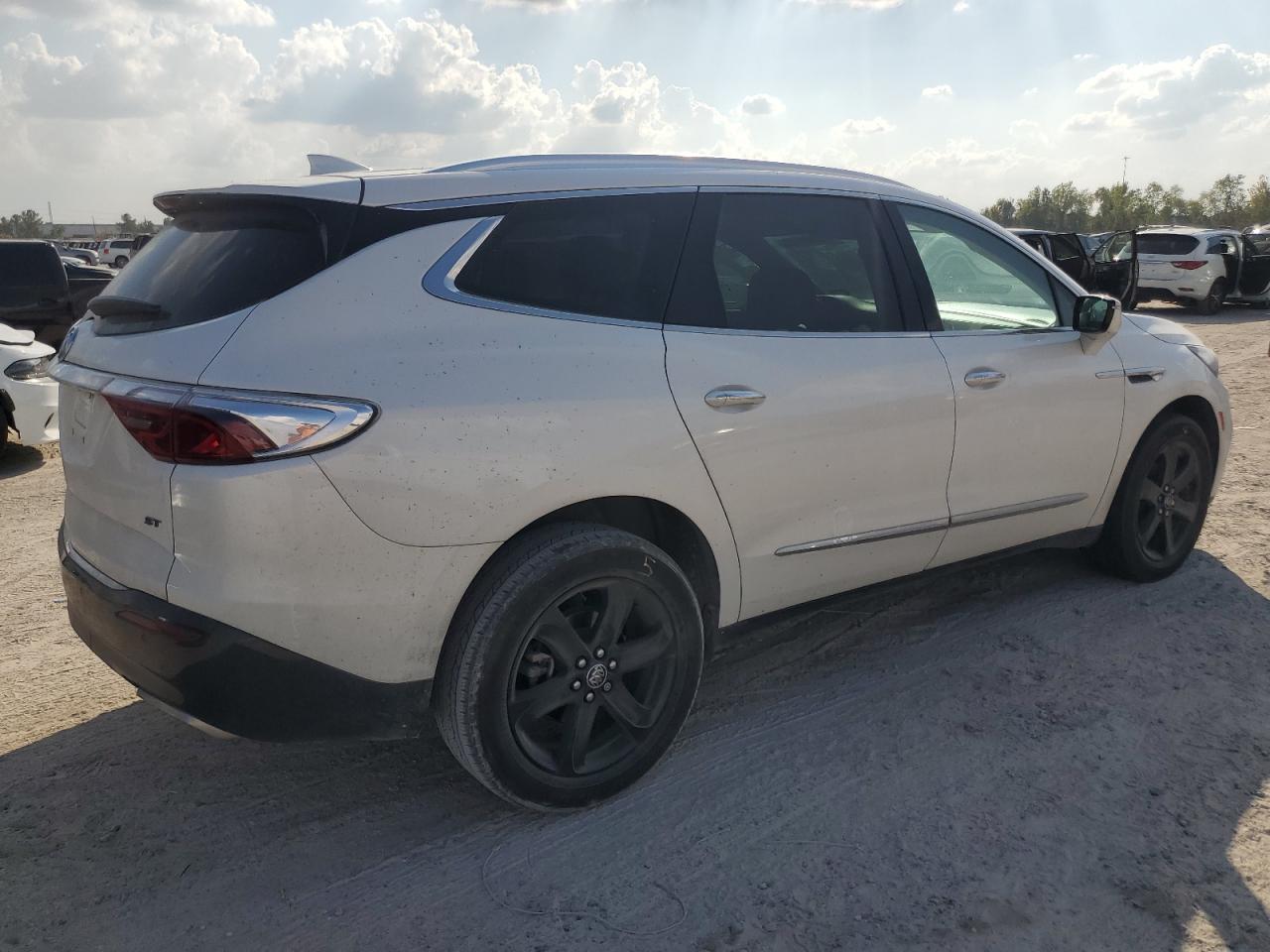 BUICK ENCLAVE ESSENCE