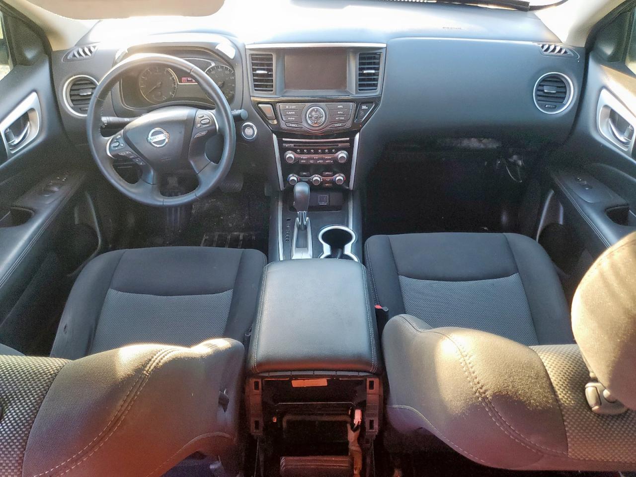 NISSAN PATHFINDER SV