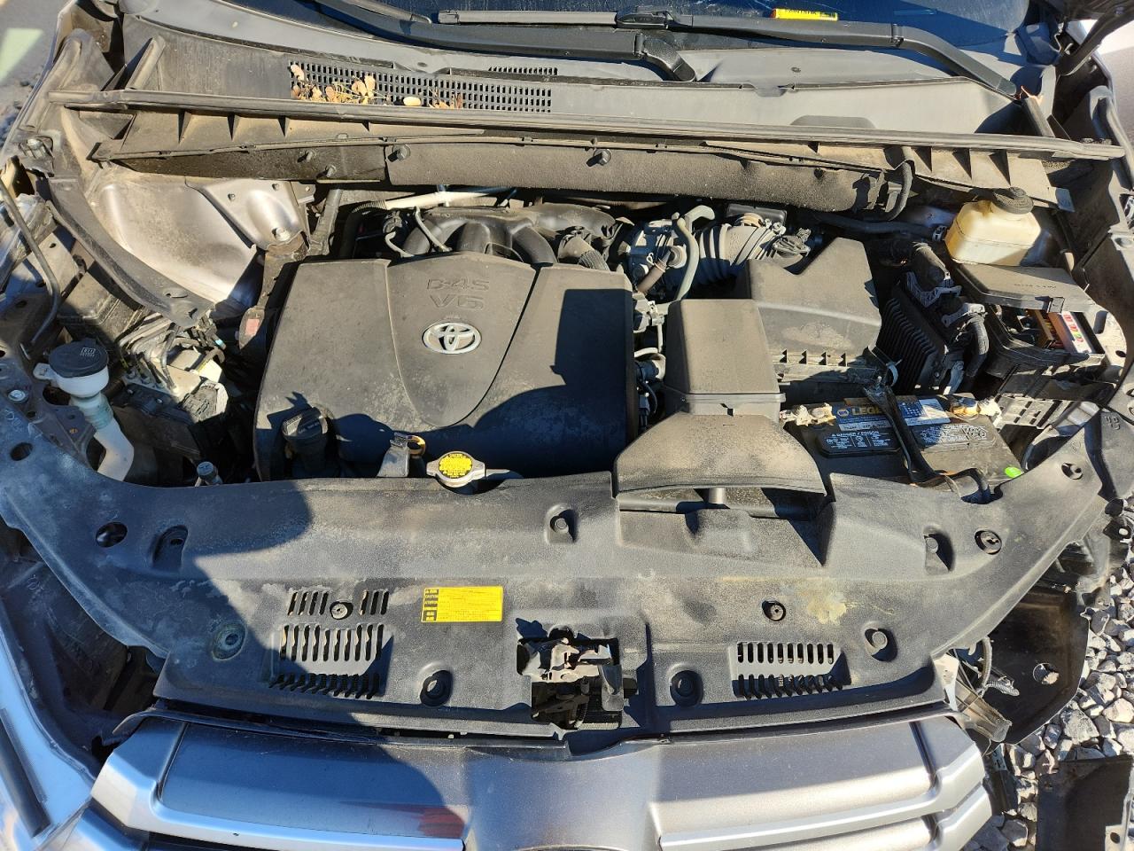 TOYOTA HIGHLANDER LE