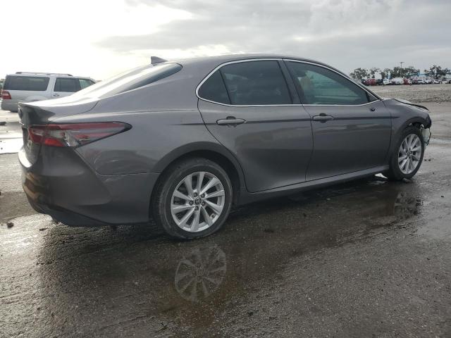 2021 TOYOTA CAMRY LE 4T1C11AK3MU572576