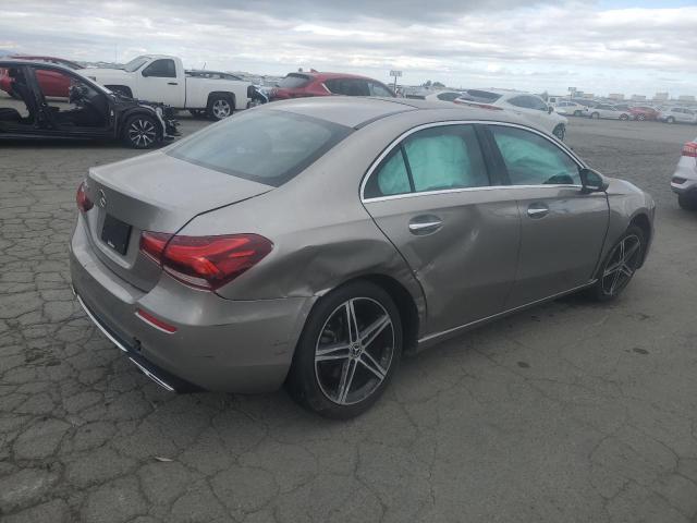 2019 MERCEDES-BENZ A 220 WDD3G4EB3KW021697