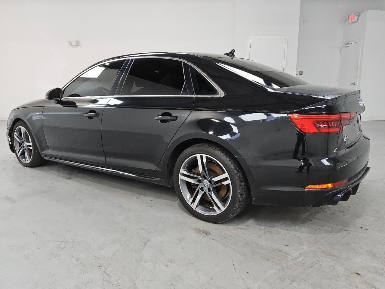 AUDI A4 PREMIUM PLUS