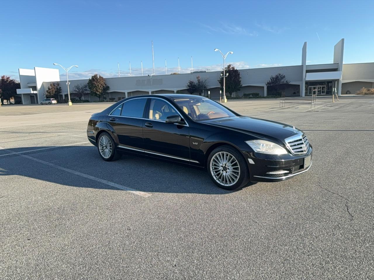 MERCEDES-BENZ S-CLASS 600
